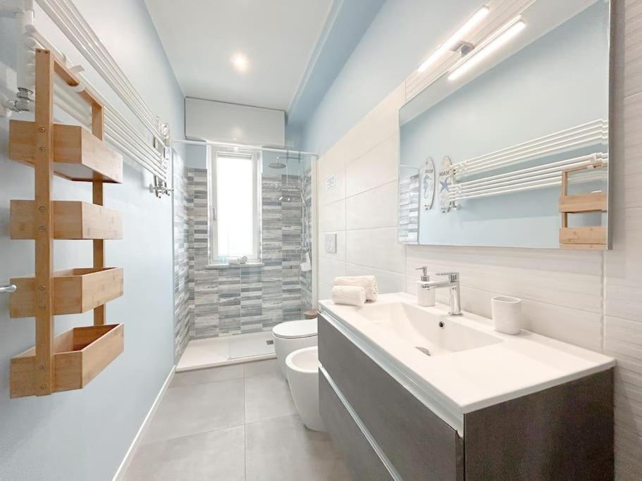 Free Parking - Elegante Casa Con Wifi -Smarttv Apartment Savona Exterior photo
